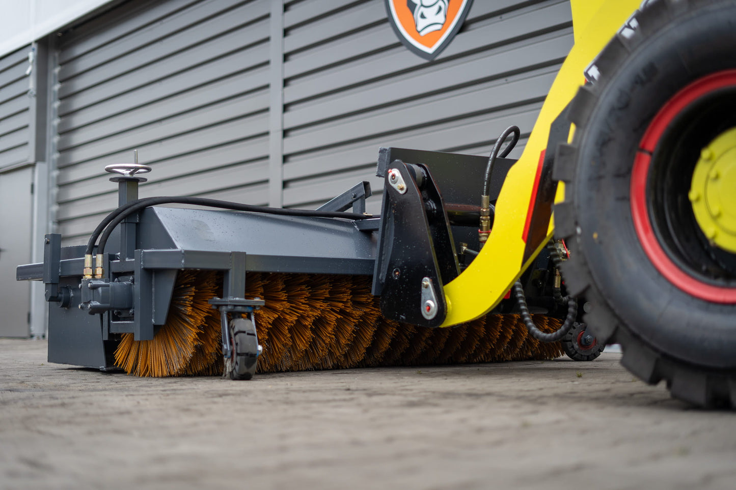 Hydraulic Sweeper 200