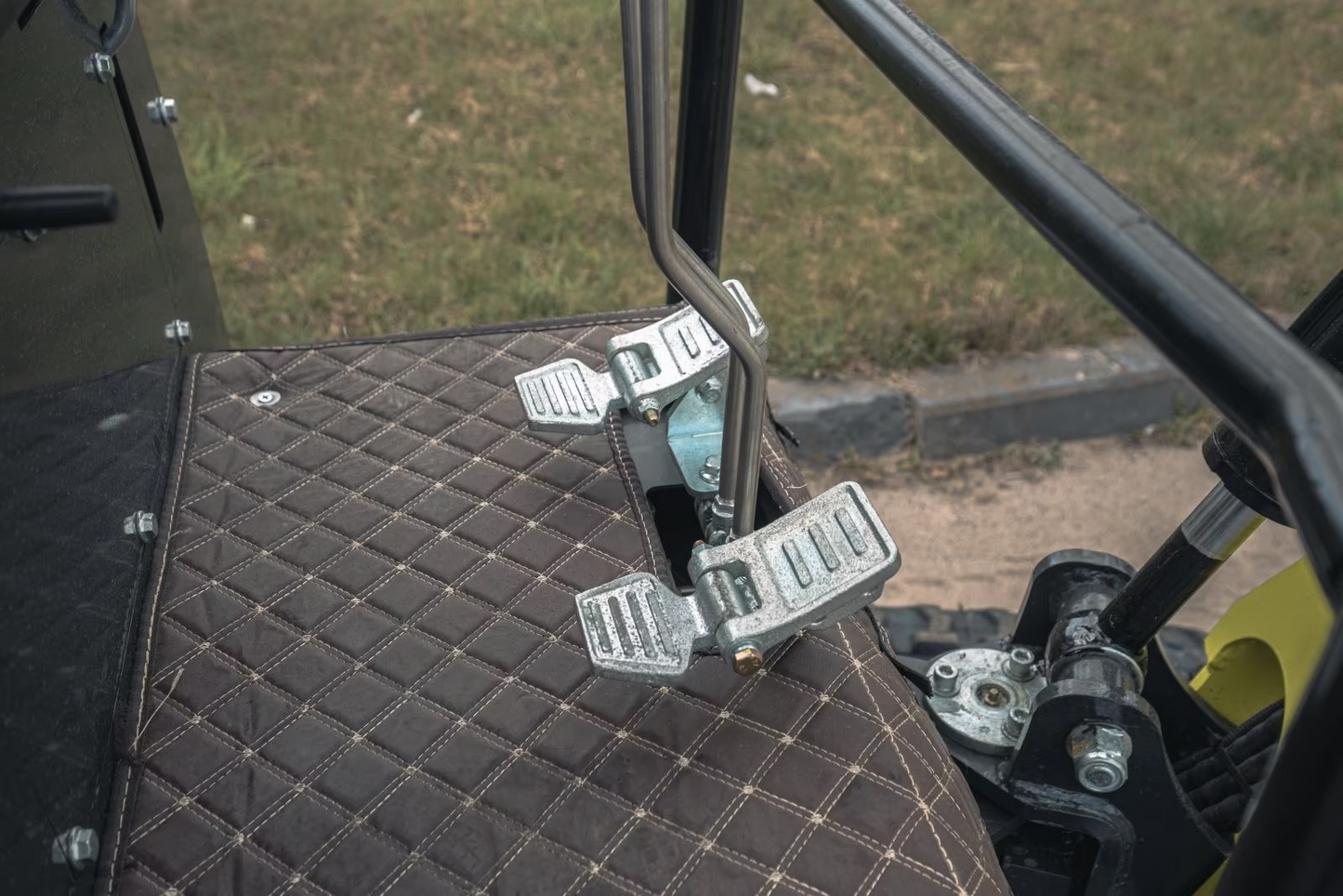 YAMA S15 with swing boom and thumb